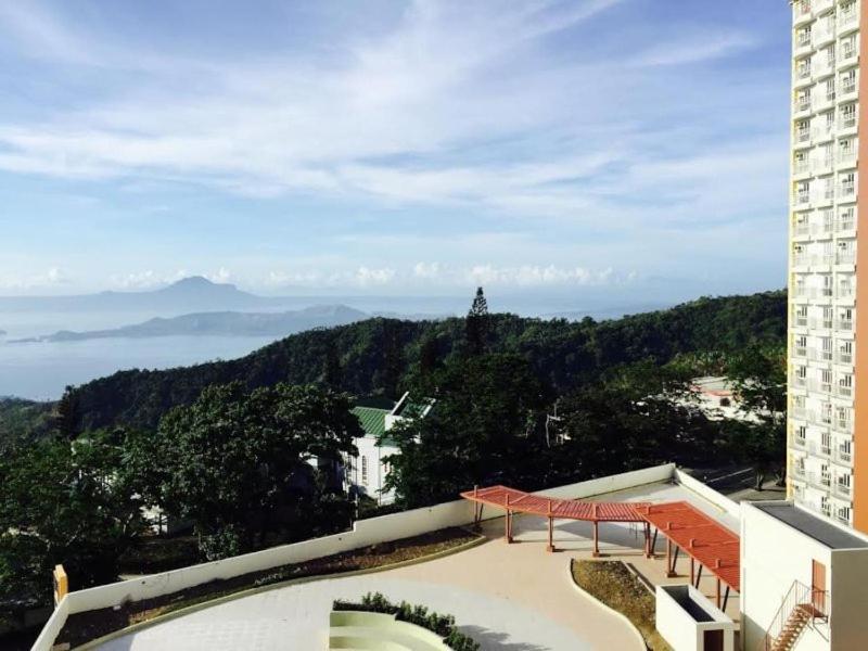 Cityland Tagaytay Taal Lake View City View Free Pool Parking Studios With Balcony Are City View Tagaytay City Zewnętrze zdjęcie