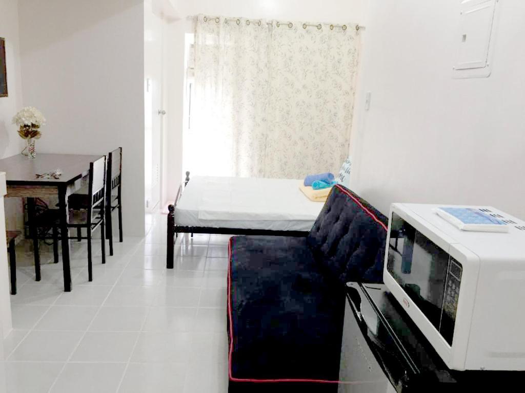 Cityland Tagaytay Taal Lake View City View Free Pool Parking Studios With Balcony Are City View Tagaytay City Zewnętrze zdjęcie